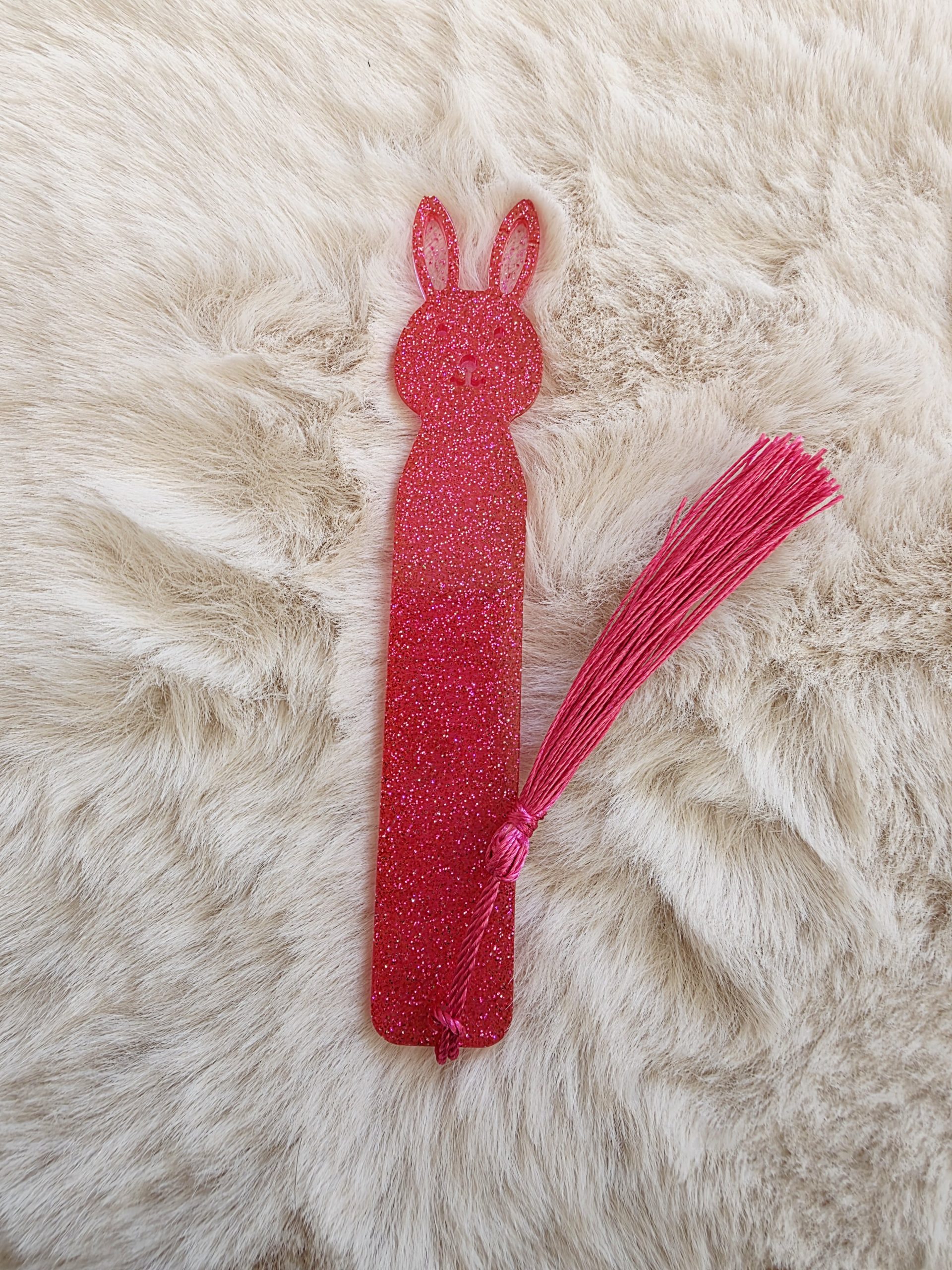Marque-page - Lapin — marque-page en résine époxy fait main, pièce unique